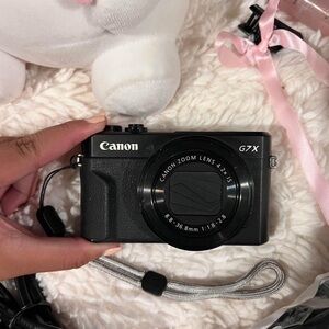 Canon G7 X Compact Black Point-and-Shoot Camera